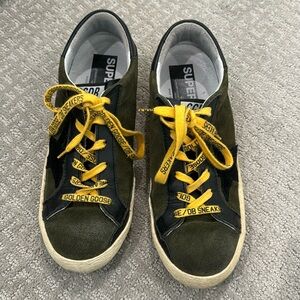 Authentic Golden Goose women’s sneakers